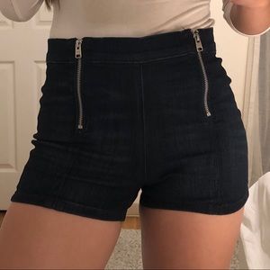 Express Shorts
